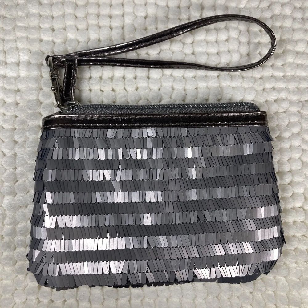 Silver Pewter Metallic Fringe Sequence Zipper Wristlet Purse Clutch
